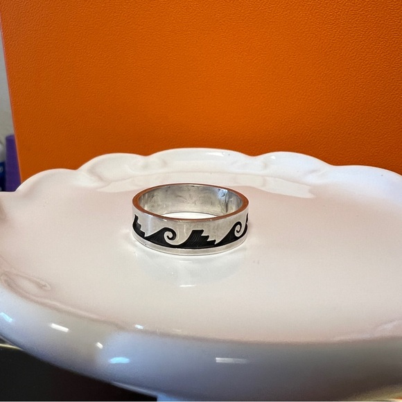 Hopi Native American Guy Josytewa Signed Overlay Sterling Silver Ring Men Unisex - Picture 9 of 10